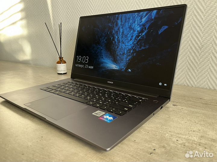 Ноутбук honor MagicBook X 15