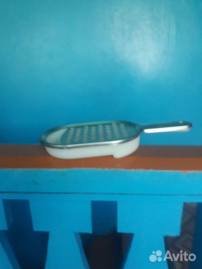 Терочка с пластиковым лоточком