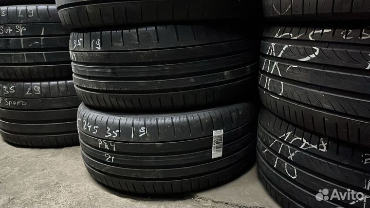 Pirelli P Zero PZ4 245/35 R19 106Y