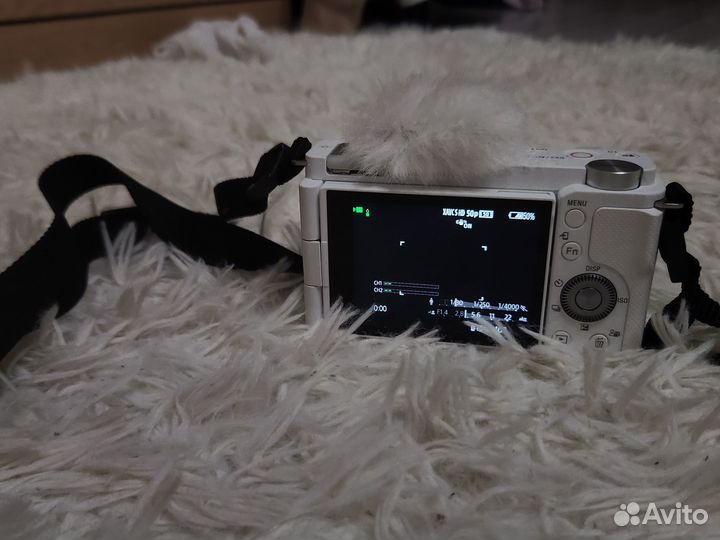 Видеокамера sony ZV-E10