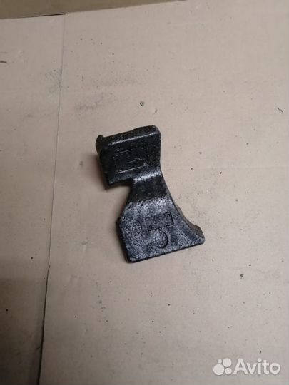 Накладка Isofix П Наруж BMW 5 F10