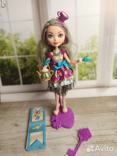 Кукла ever After High Меделин Хеттер базовая