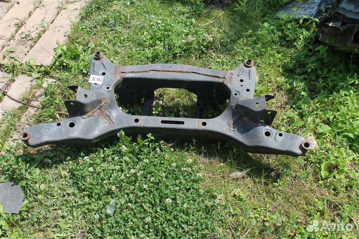 Подрамник задний Nissan X-Trail T32