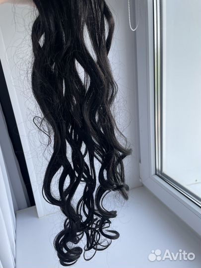 Волосы на заколках