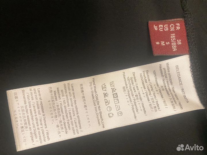 Черное коктельное платье, Франция