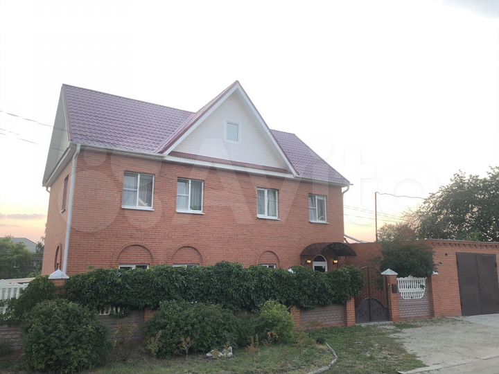 Коттедж 162,5 м² на участке 8 сот.