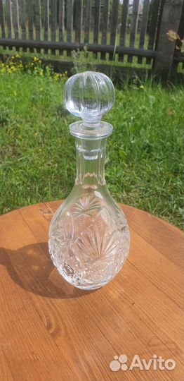 Графин и рюмки хрусталь