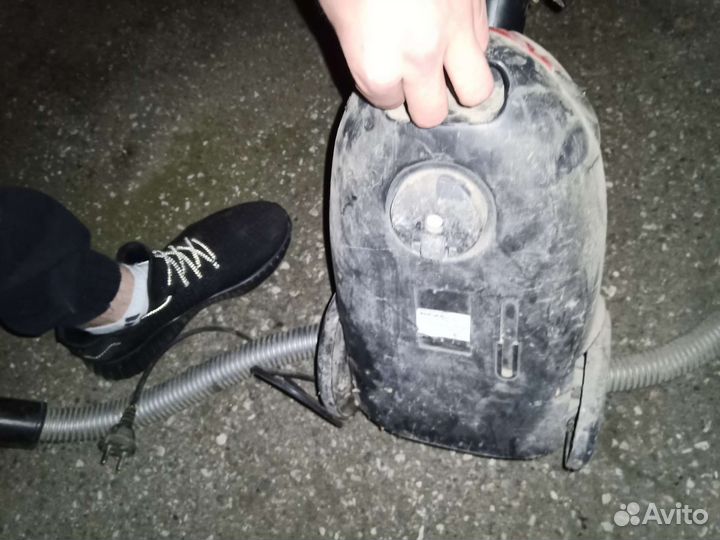 Пылесос, советский. Рабочий