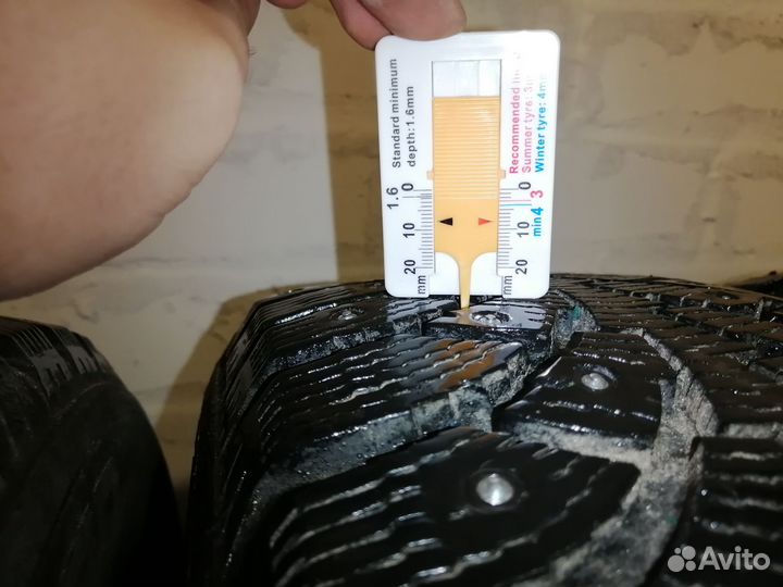 Nokian Tyres Hakkapeliitta 4 205/55 R16 94T