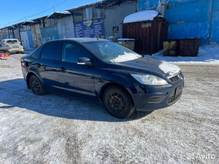 Накладка крепления зеркала Ford Focus 2 1 2010