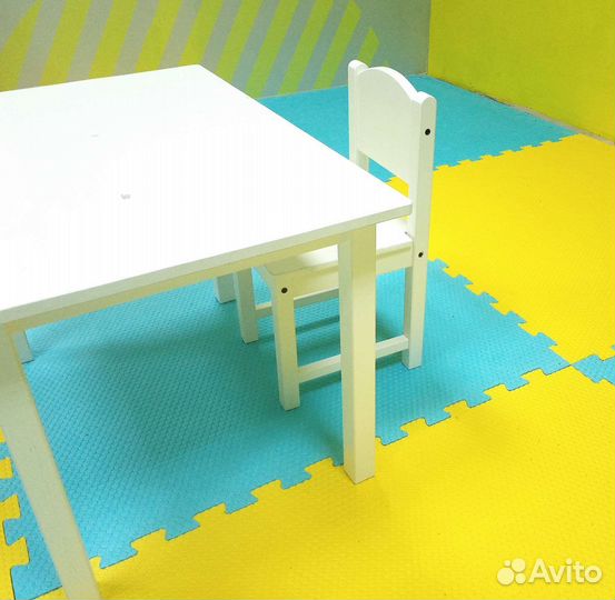 Детский стол и стульчик