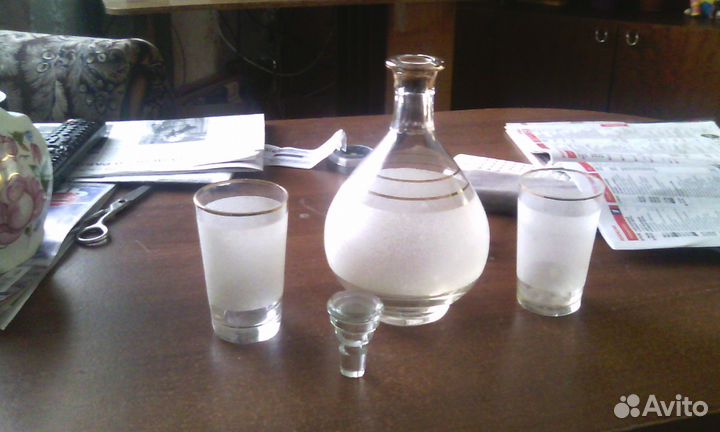 Графин стакан стекло