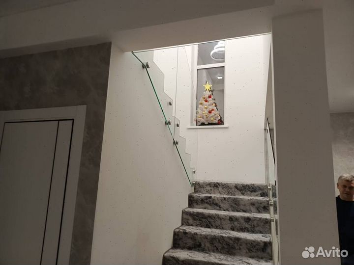 Перила для лестниц из стекла