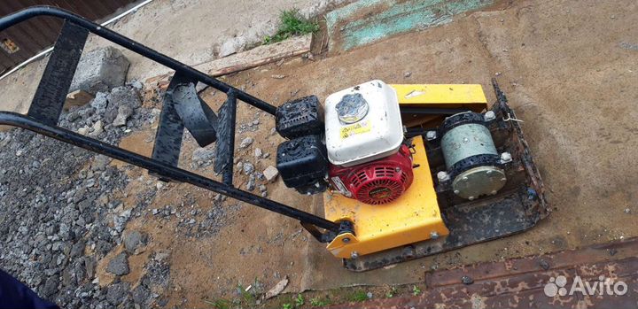 Виброплита 90 кг, бензогенератор 7,5 кВт, нивелир