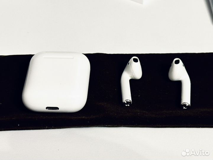 Наушники Apple Airpods 2