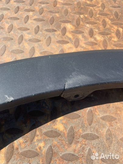 Молдинг на крыло передний левый Renault Arkana
