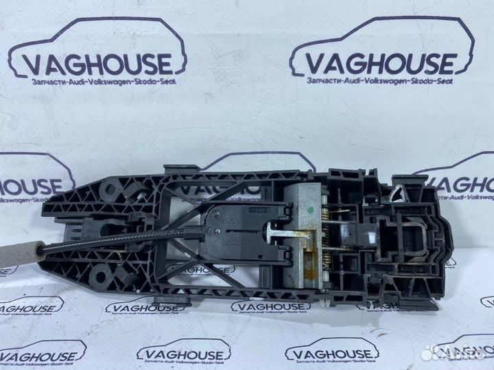 Ручка двери внешняя передняя правая Skoda Rapid