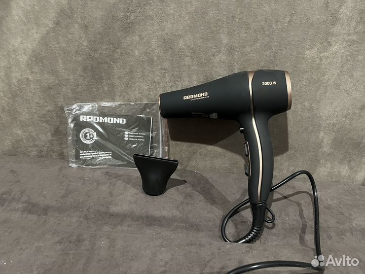 Фен Redmond RF-CB526