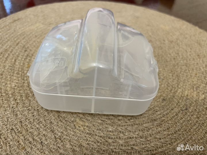 Накладки на грудь chicco