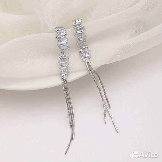 Серьги длинные цепочки с цирконами серебро