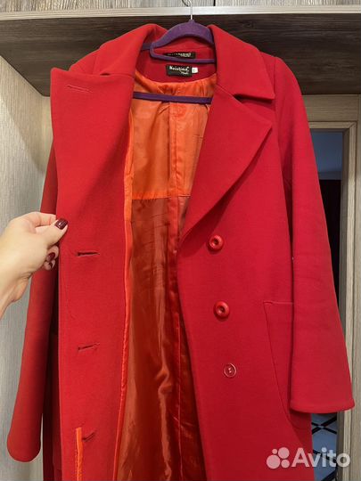 Пальто женское 46 размер осень