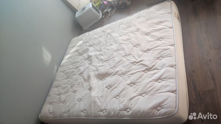 Матрас 160х200 бу