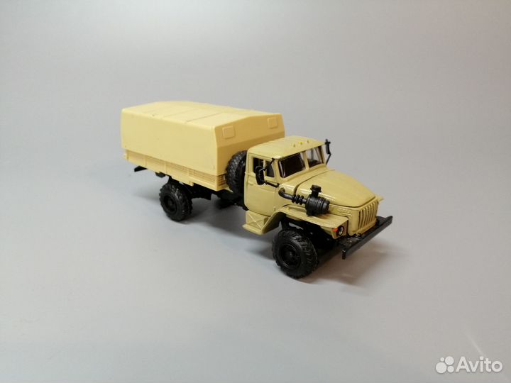 Грузовики Урал 1:43