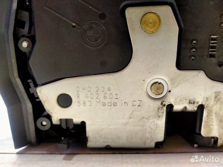 Замок двери задний левый Bmw X5 E53 M54B30 04/2003