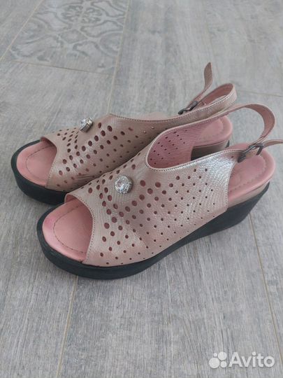 Босоножки натур кожа