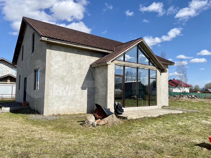 Коттедж 250 м² на участке 15 сот.