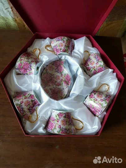 Чайный сервиз на 6 персон