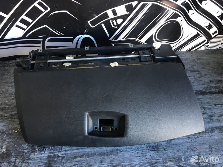 Бардачок в сборе BMW 5 E60