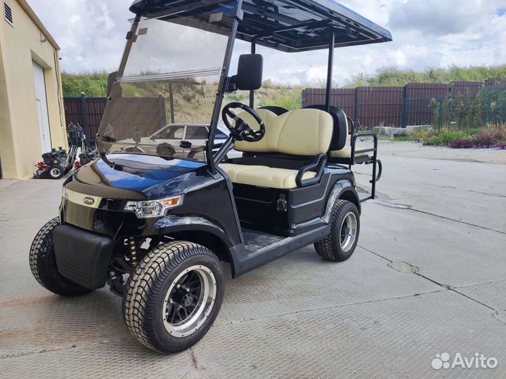 Дизайнерский гольф-кар Star Capella четырехместный
