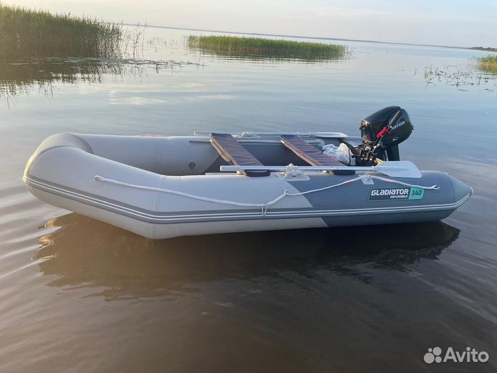 Моторно-гребная лодка