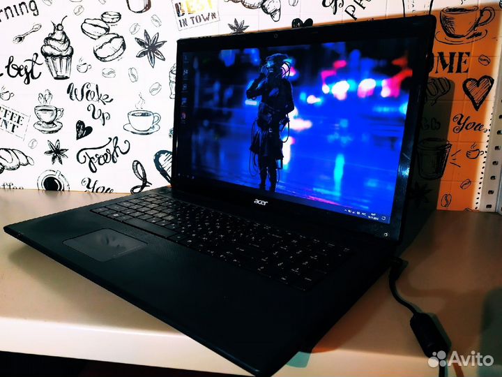 Acer Aspire 7250 - 17 Дюймов \ E2-2 Gen \ 3 Озу \