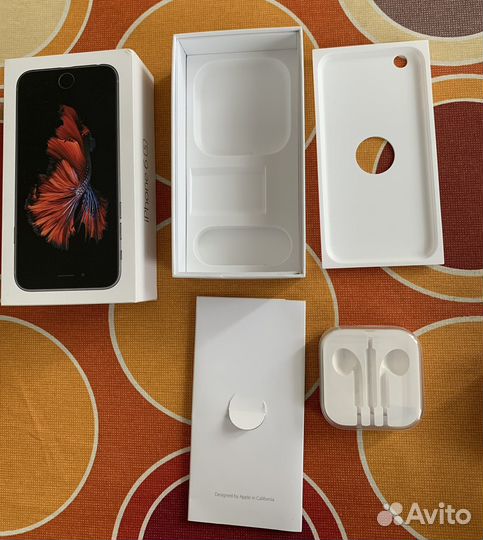 Коробки от iPhone