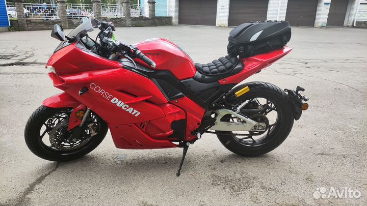 Электромотоцикл electron Panigale
