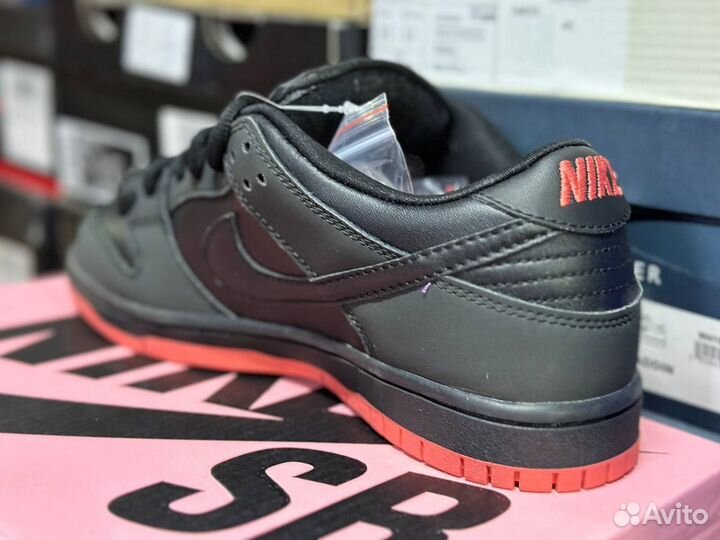 Кроссовки Nike SB Dunk Low Pro