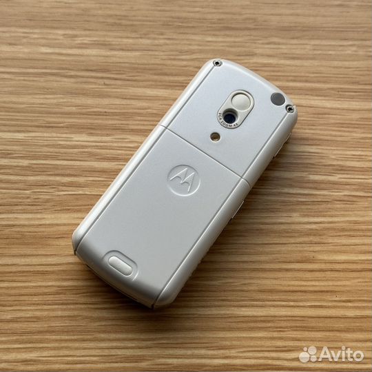 Motorola E398