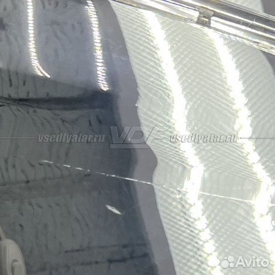 Уцененное стекло для фары Toyota Tundra / Sequoia