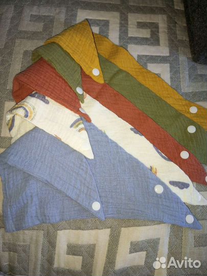 Слюнявчик нагрудник