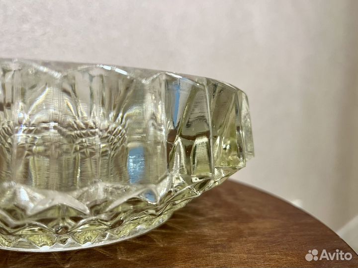 Стеклянные конфетницы Уршельского завода