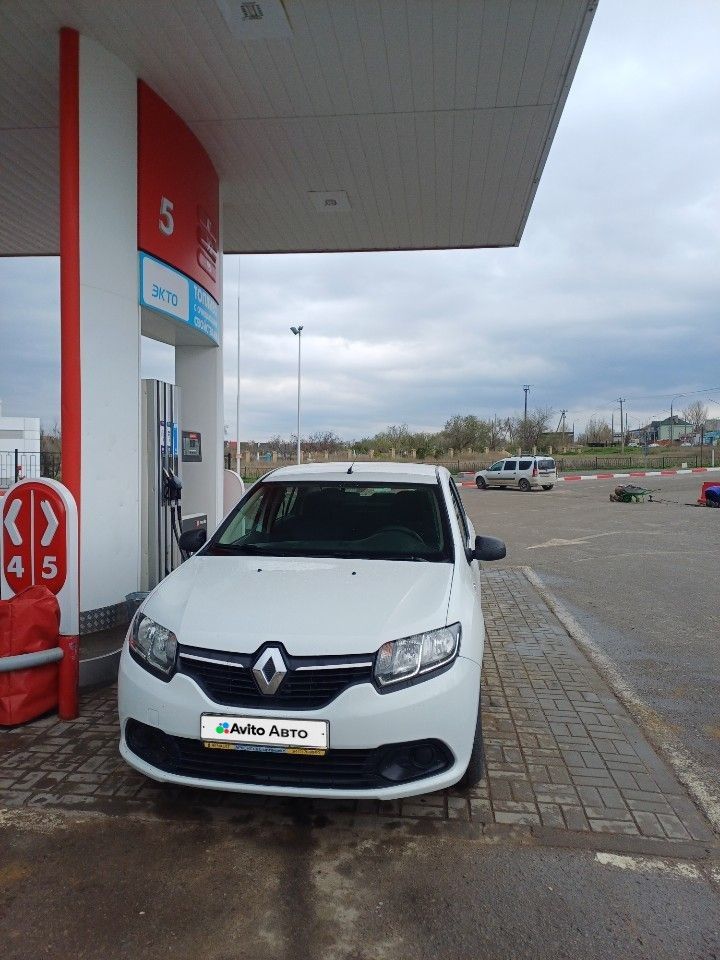 Renault Logan: фото владельца