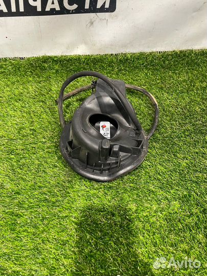 Лючок топливного бака Ford Mustang 6 рест. 2019