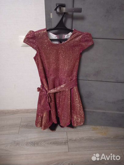 Платье на девочку