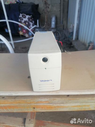 Продаю. Преобразователь. С 12 вольт на 220