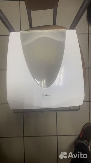 Диспенсер для бумажных полотенец