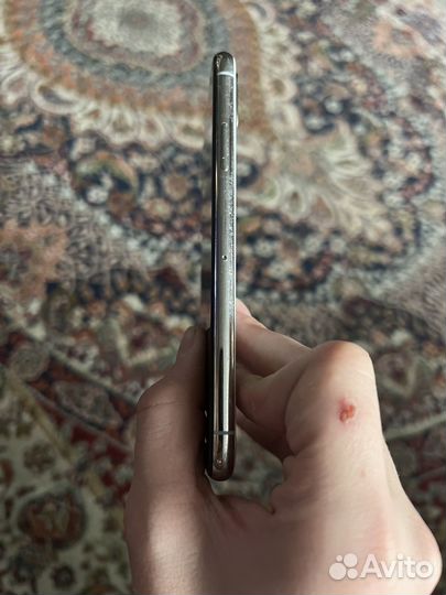 iPhone X, 64 ГБ