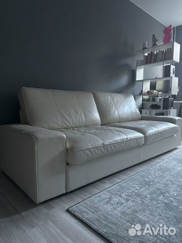Кожаный белый диван IKEA Kivik