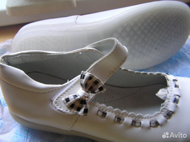 Туфли новые для девочки